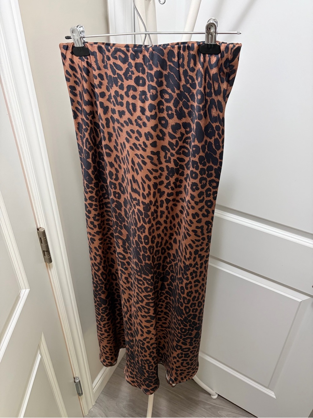 Women's Leopard Print Maxi Skirt - Brown/Black
